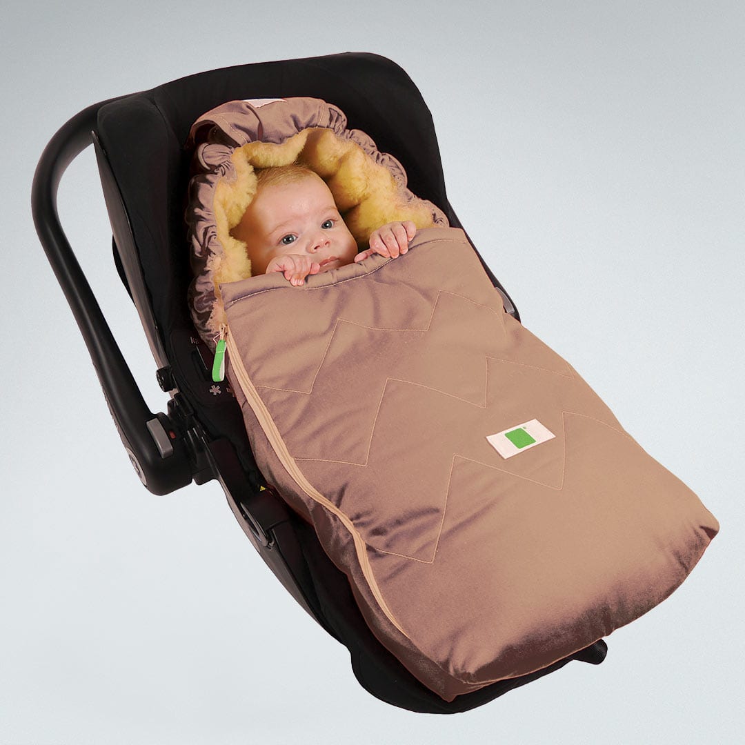 Lammfell-Babyschalen-Fußsack "Ovina" - schwarz von allnatura