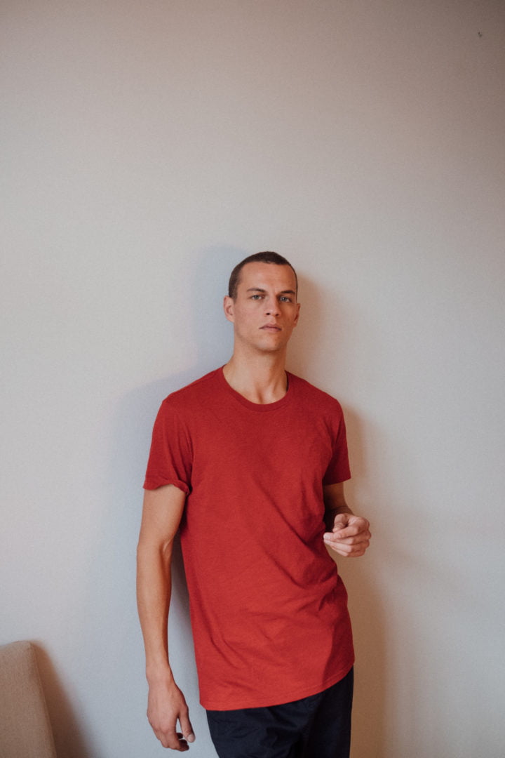 T-Shirt Basic Deep Red von Recolution