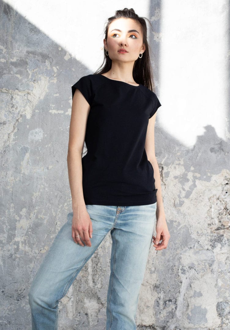 Damen T-Shirt Schwarz von ThokkThokk