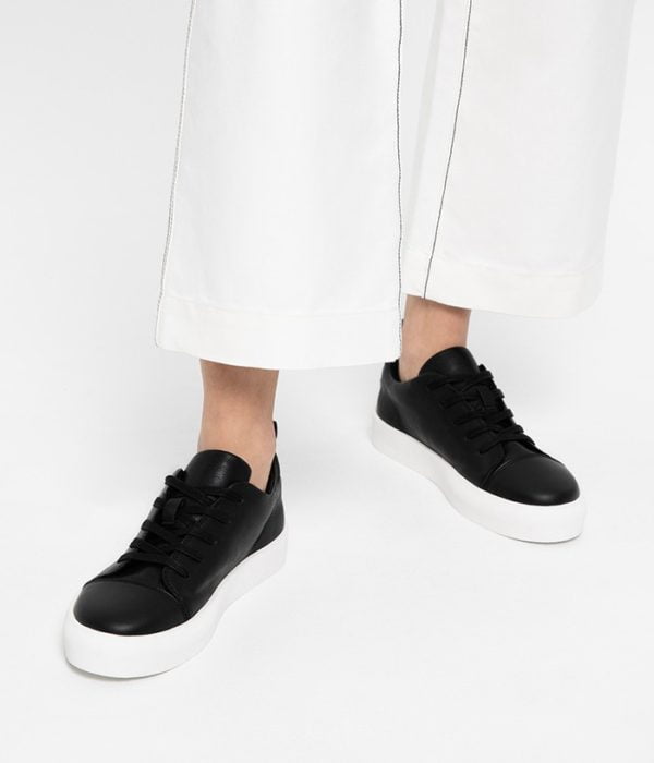 Marci Vegane Sneaker Black von Matt & Natt