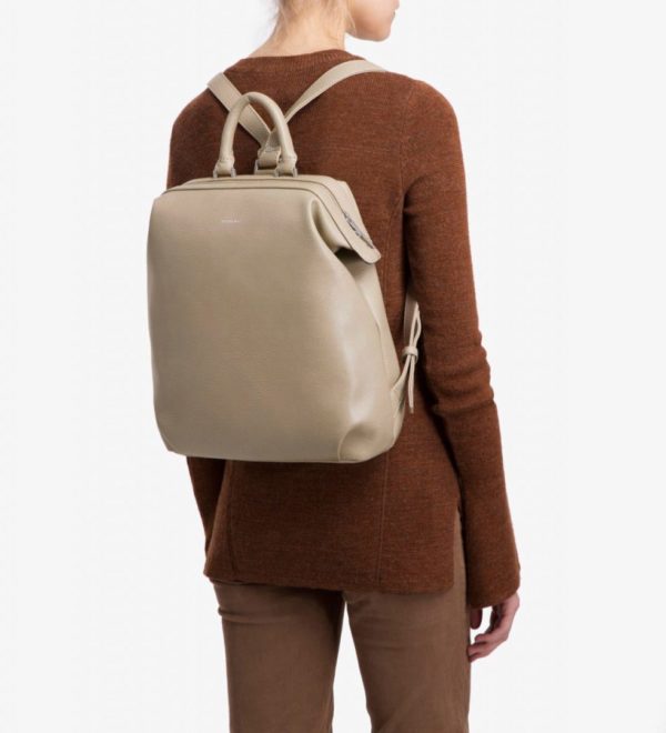 Vignelli Dwell Backpack Sand von Matt & Natt