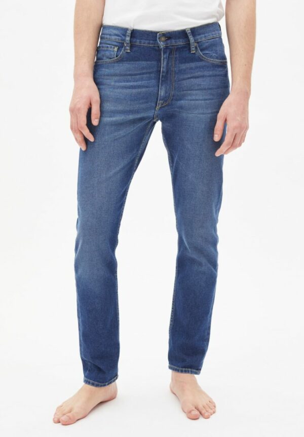 Jeans Jaari In Dark Blueberry von ArmedAngels