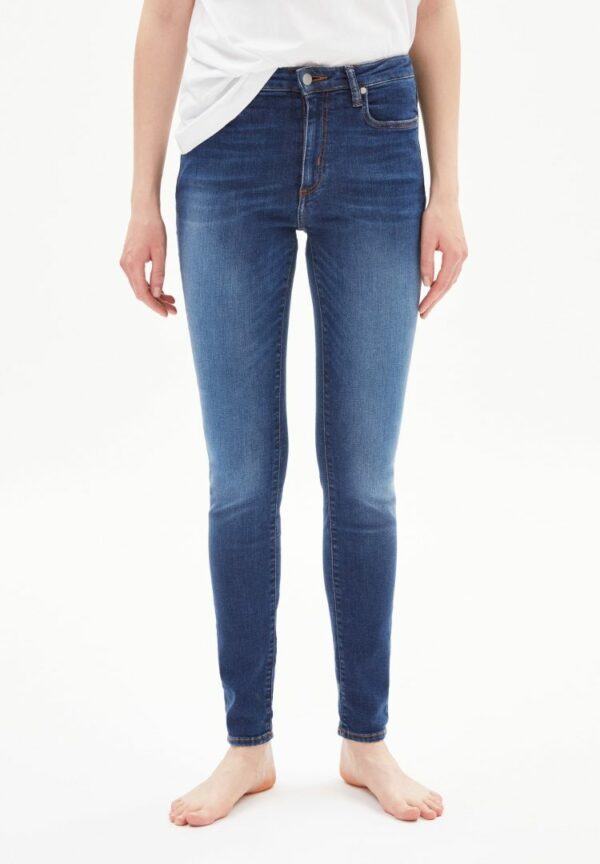 Jeans Tillaa X Stretch In Arctic von ArmedAngels