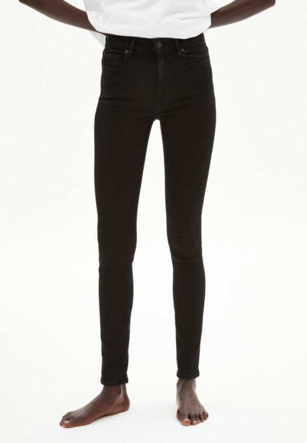 Jeans Tillaa X Stretch In Black Night von ArmedAngels