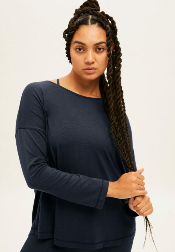 Longsleeve Dayitaa In Indigo von ArmedAngels