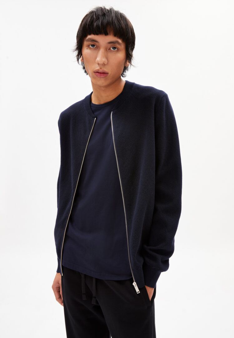 Strickjacke Aagadi Compact In Night Sky von ArmedAngels