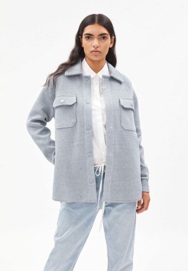 Strickjacke Aldaraa Denim In Faded Blue-oatmilk von ArmedAngels