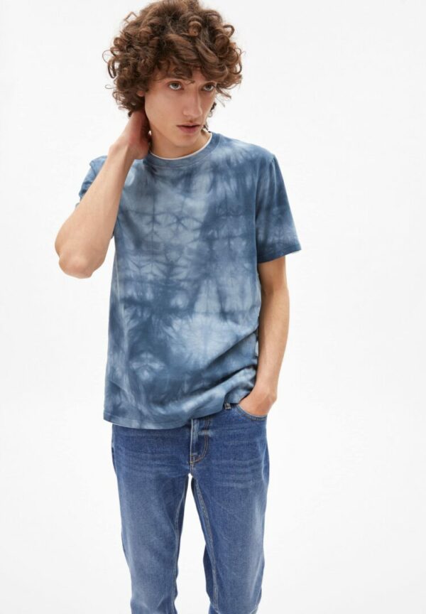 T-shirt Aado Baatik In Indigo Washed von ArmedAngels