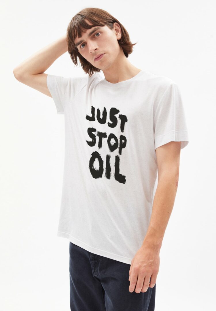 T-shirt Aado Just Stop Oil 01 In White von ArmedAngels
