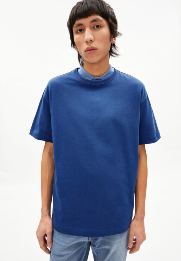 T-shirt Aalex Solid In Indigo Blue von ArmedAngels
