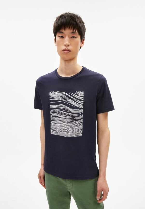 T-shirt Jaames Bicycle In Night Sky von ArmedAngels