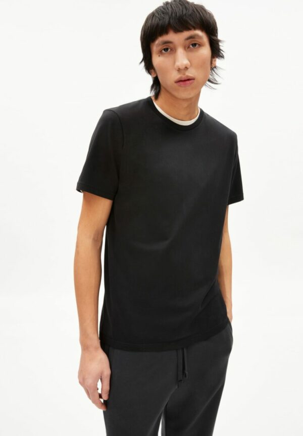 T-shirt Jaames In Black von ArmedAngels