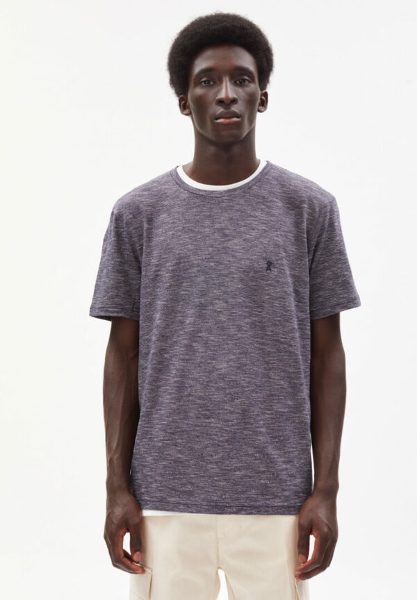 T-shirt Jaames Structure In Night Sky-undyed von ArmedAngels