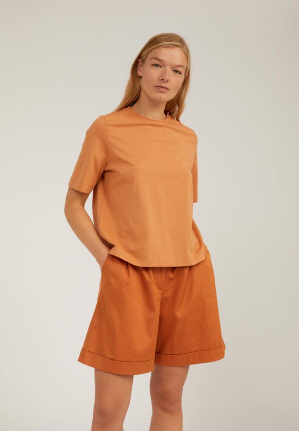 T-shirt Layaa Mercerized In Toasted Hazel von ArmedAngels