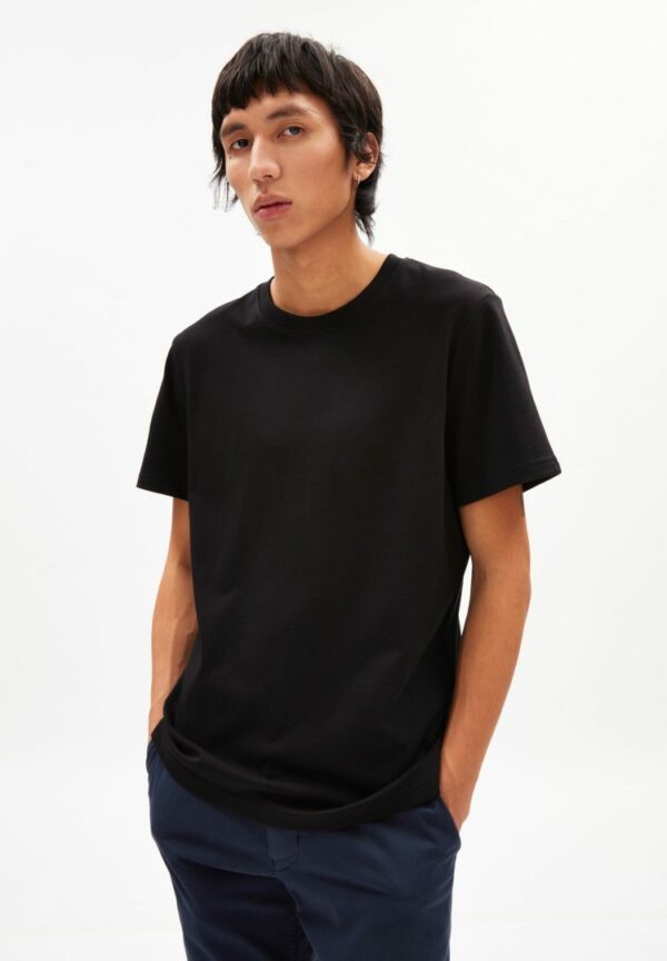 T-shirt Maarkus Solid In Black von ArmedAngels