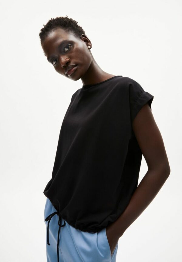 T-shirt Malikaa In Black von ArmedAngels