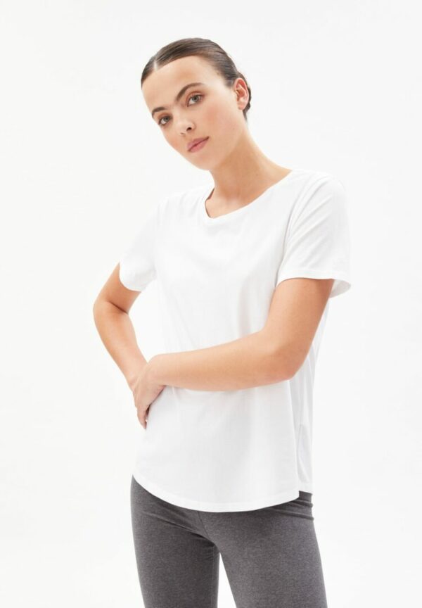 T-shirt Minaa In White von ArmedAngels