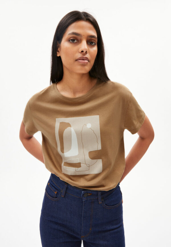 T-shirt Nelaa Cutted Landscape In Smoky Almond von ArmedAngels