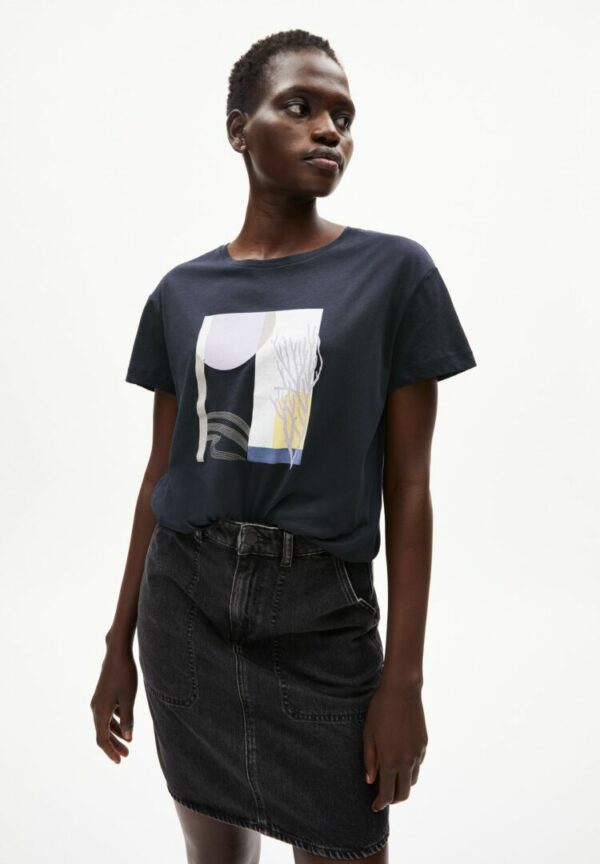 T-shirt Nelaa Water Graphics In Night Sky von ArmedAngels