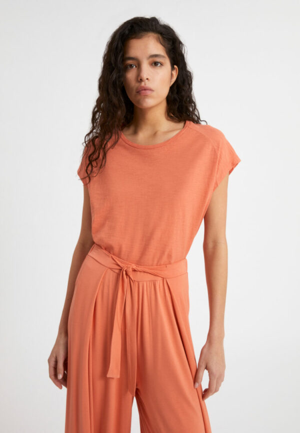 T-shirt Ofeliaa Solid In Burned Mandarin von ArmedAngels