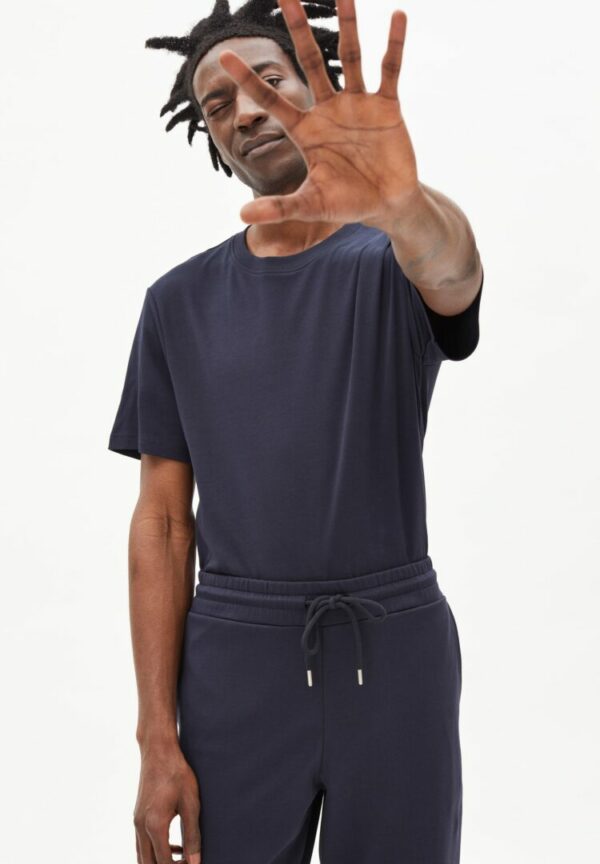 T-shirt Waado In Depth Navy von ArmedAngels