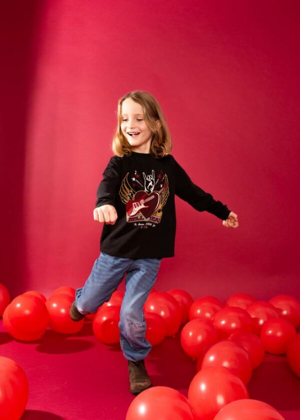 Kinder-shirt Rockstarpose Schwarz von blutsgeschwister
