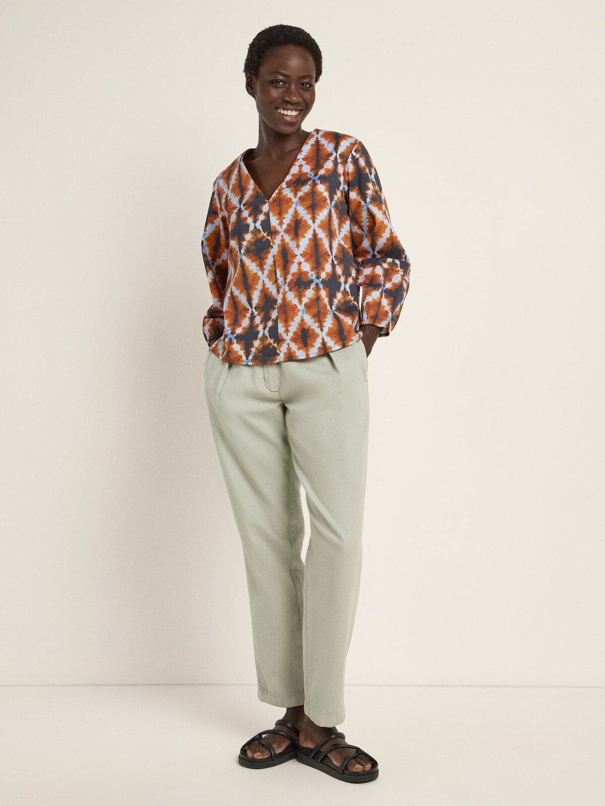 Bluse (GOTS) - Print Batik Almond von Lanius