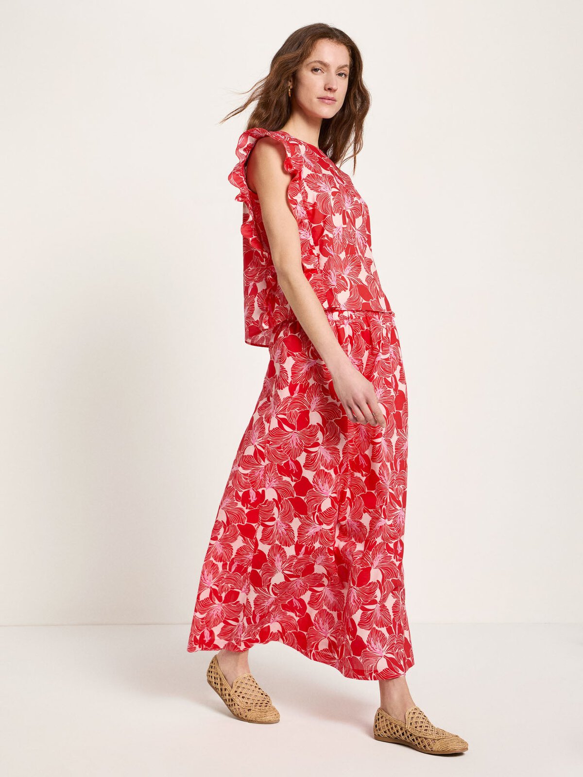 Blusenshirt mit Volant (GOTS) - Print Bloom Red von Lanius