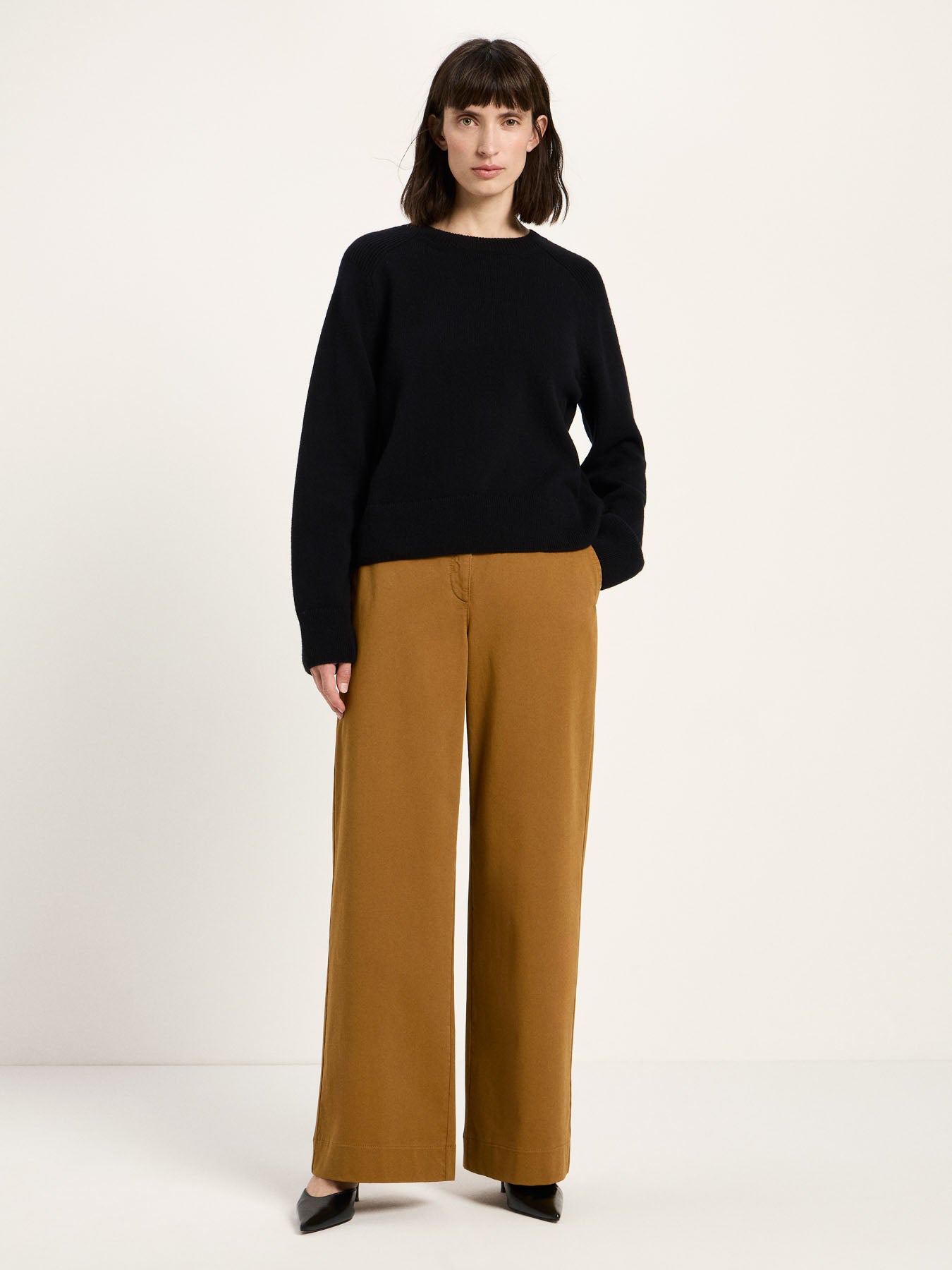 Cropped Pullover (GOTS) - Black von Lanius