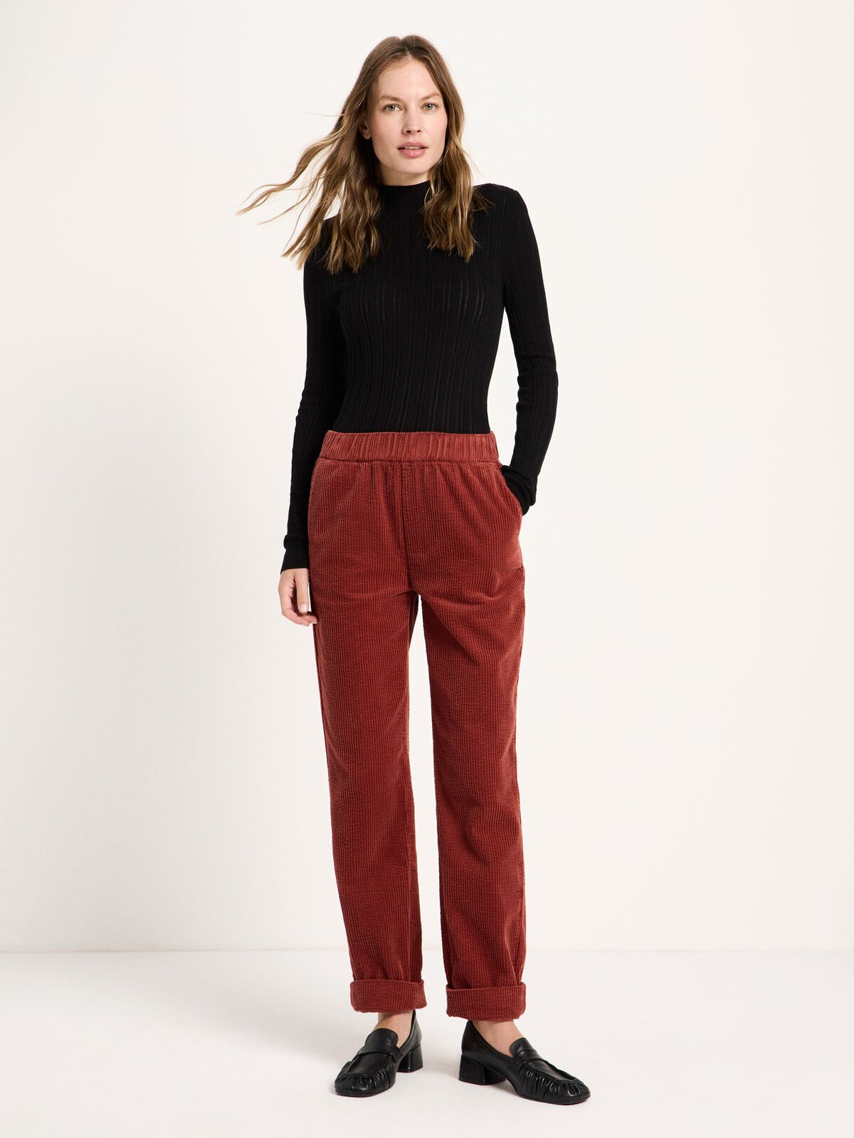 Kord Hose mit Gummizug (GOTS) - Red Mahagony von Lanius