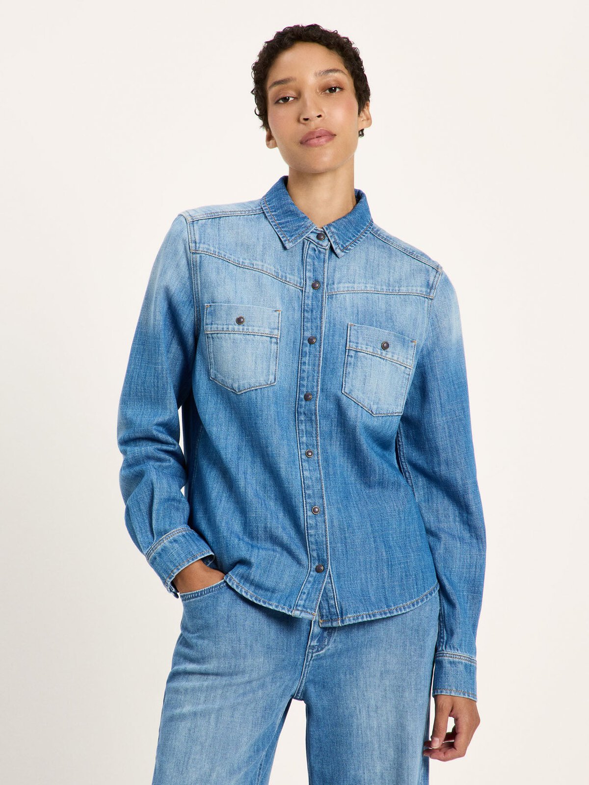 Vorbestellung - Jeansbluse (GOTS) - Mid Blue Denim von Lanius