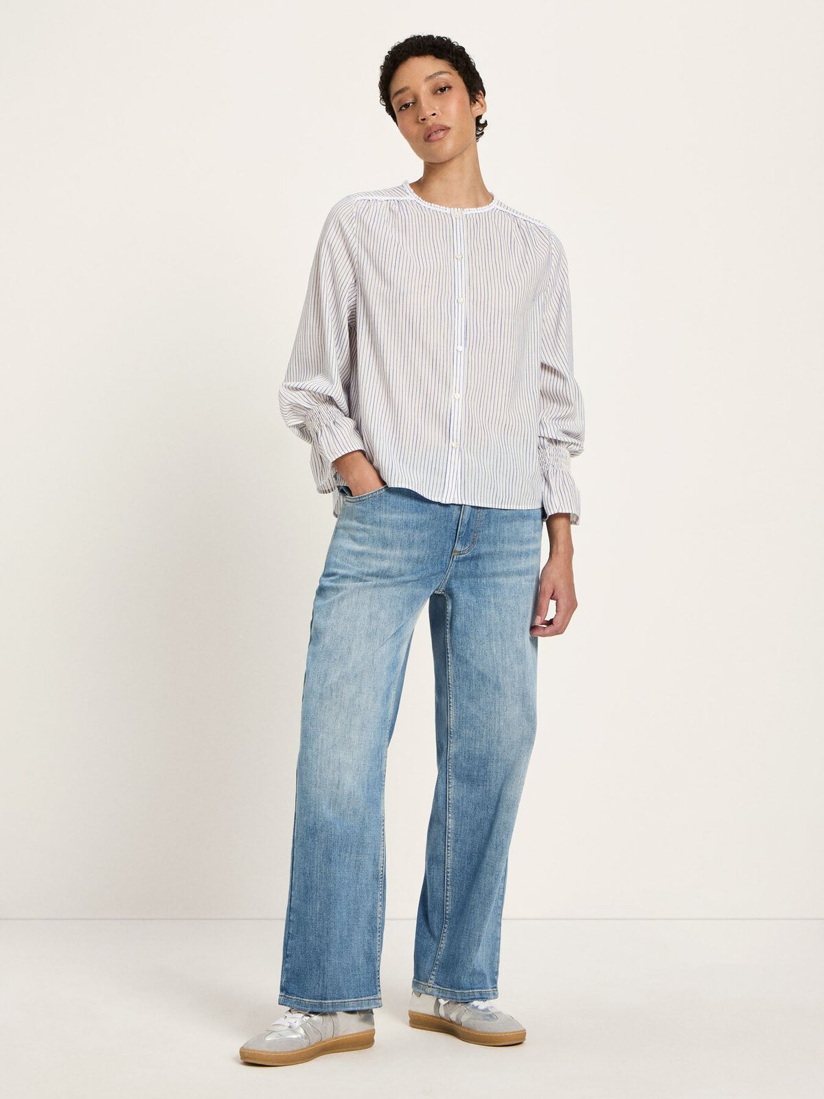 Bluse mit Spitze (GOTS) - White / Light Blue von Lanius