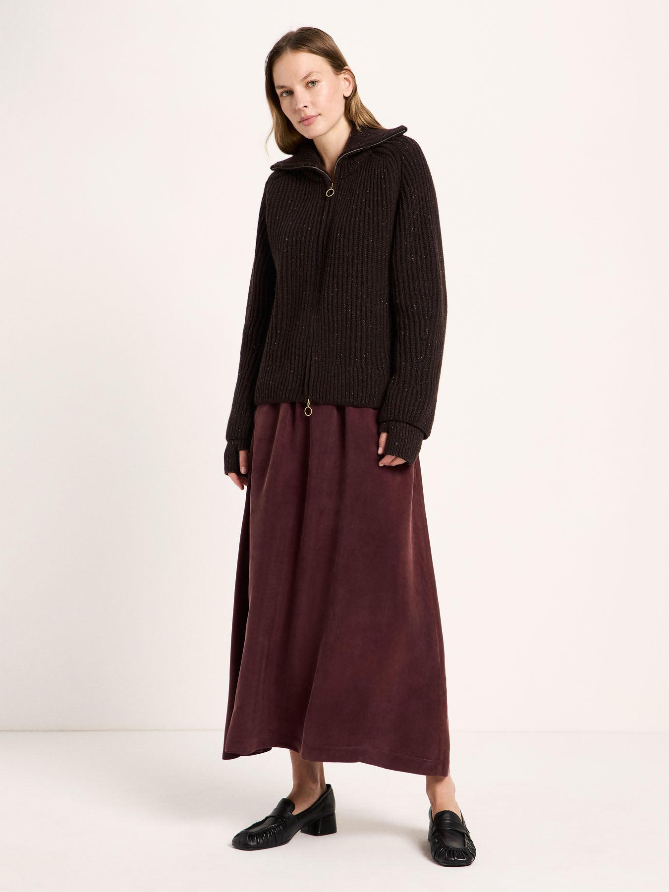 Strickjacke in Rippoptik (GOTS) - Bitter Chocolate Tweed von Lanius