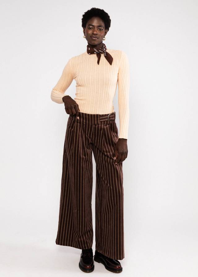 Bundfaltenhose Winny - Needle Stripe Velvet von Blutsgeschwister