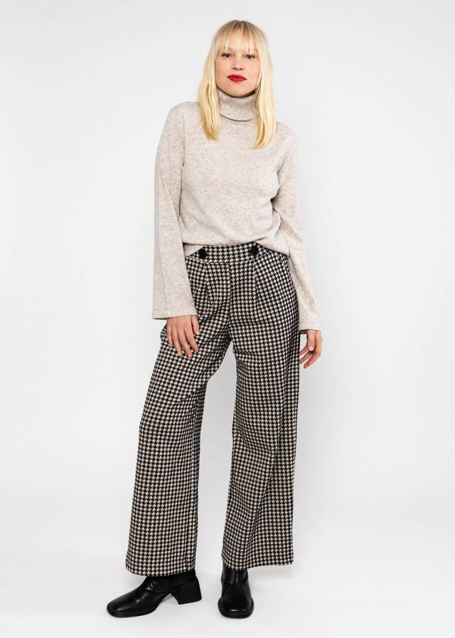 Freizeithose Tailored Business - Brit Chic Knit von Blutsgeschwister