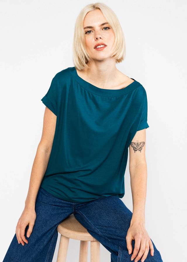 T-Shirt Flowgirl - Romantic Nights Petrol von Blutsgeschwister