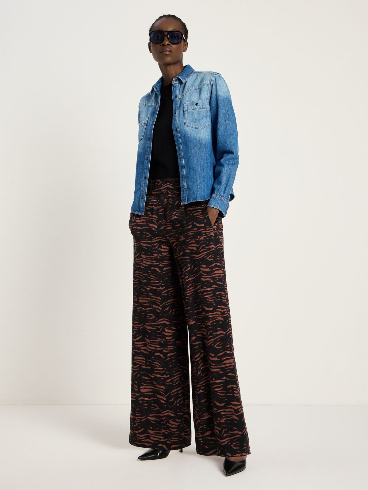 Hose mit weitem Bein - Print Animal Stripes Chocolate von Lanius