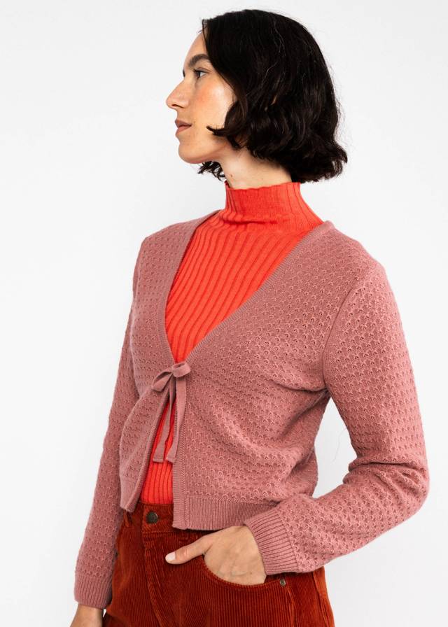 Cardigan Chic Bubbles - Vintage Pink Knit von Blutsgeschwister