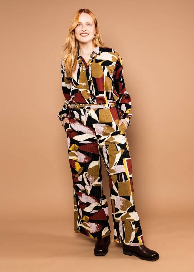 Marlenehose Urban Sauvage - Arte Abstracto von Blutsgeschwister