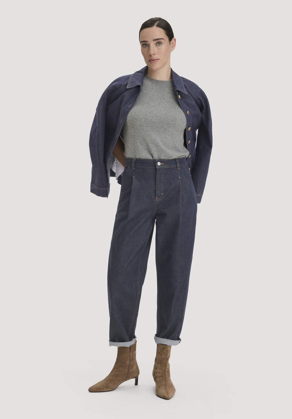 Damen Jeans mit Pleats Tapered Fit aus Bio-Baumwolle - blau von Hessnatur