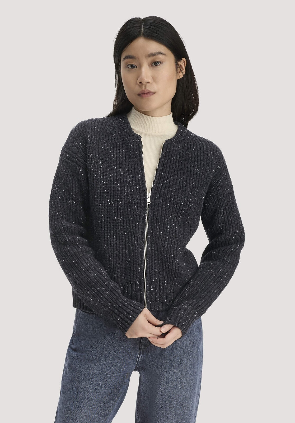 Damen Strickjacke Relaxed aus Bio-Baumwolle mit recycelter Wolle - grau von Hessnatur