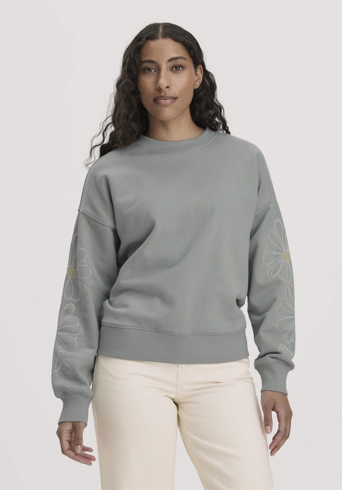 Damen Sweatshirt mit Stickerei Oversized aus Bio-Baumwolle mit recycelter Baumwolle - blau von Hessnatur