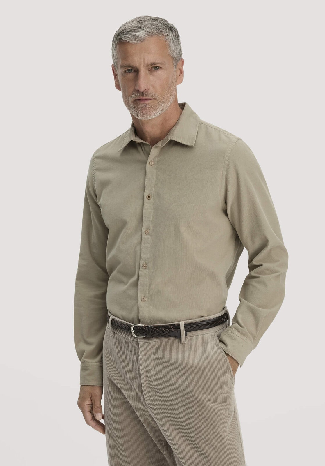 Herren Cordhemd Regular aus Bio-Baumwolle - beige von Hessnatur