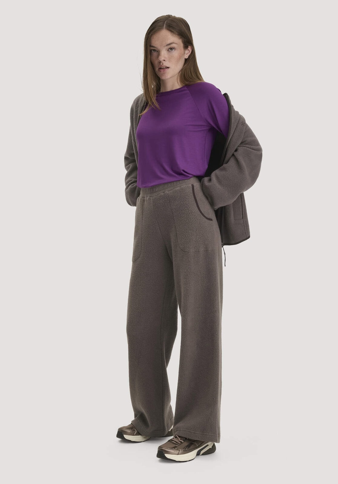 Loungewear Fleece Hose Relaxed ACTIVE LIGHT aus Bio-Baumwolle - lila von Hessnatur