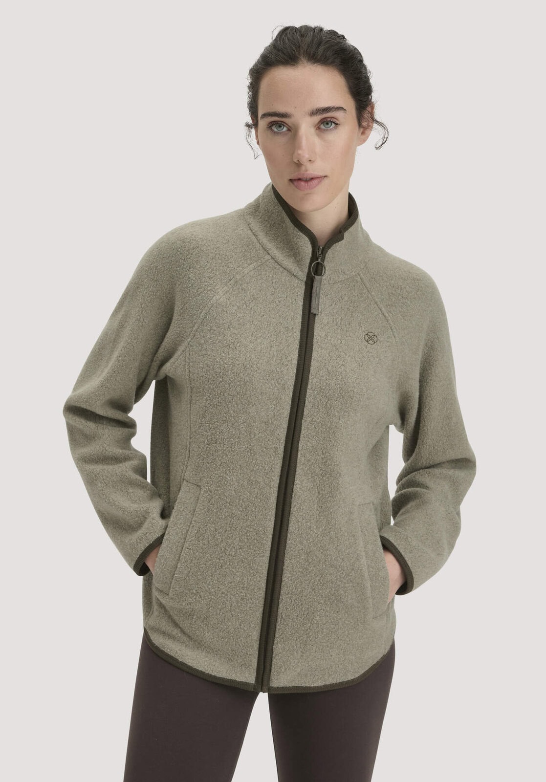 Loungewear Fleece Jacke Relaxed ACTIVE LIGHT aus Bio-Baumwolle - grün von Hessnatur
