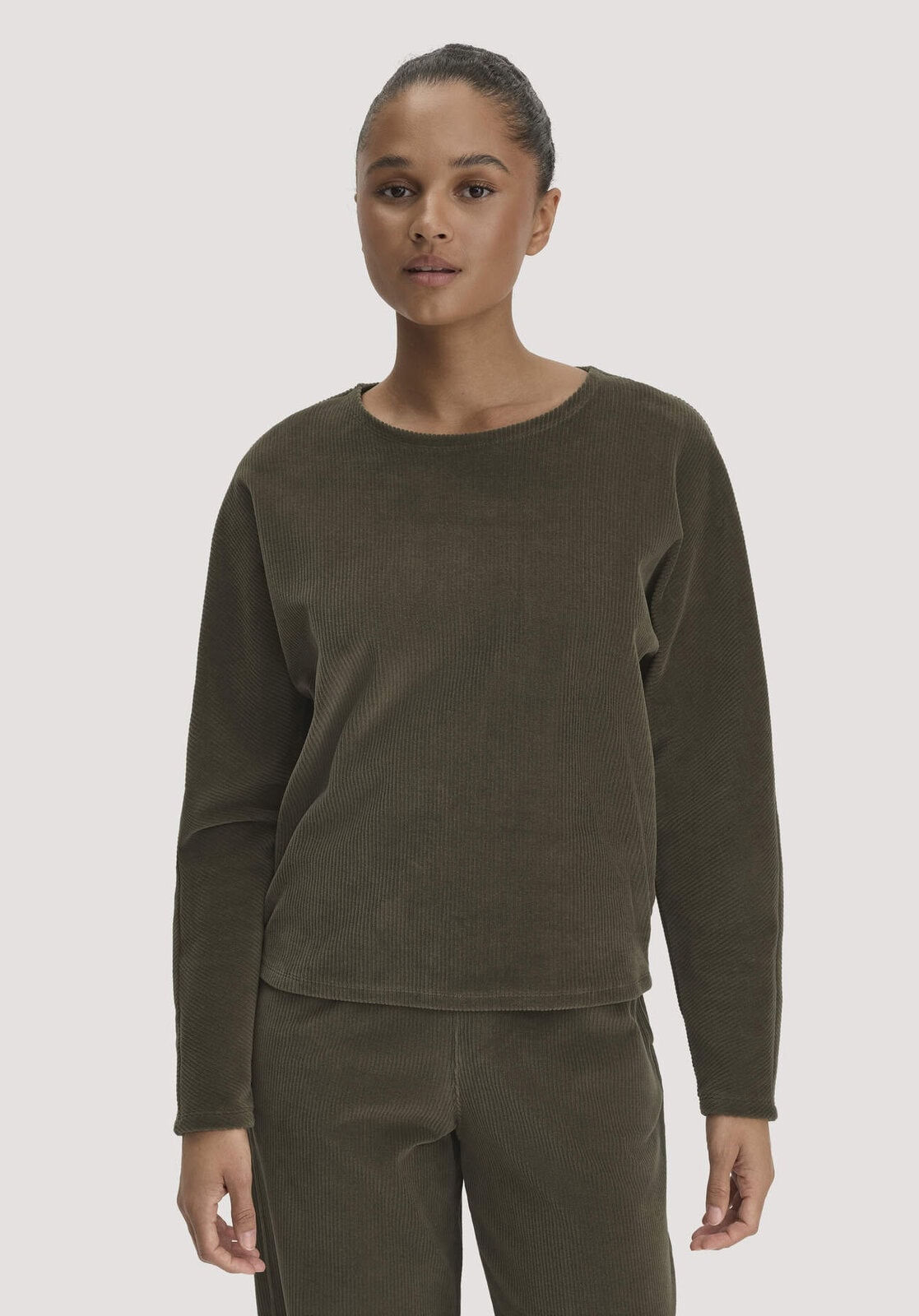 Loungewear Longsleeve Oversized aus Bio-Baumwolle - grün von Hessnatur
