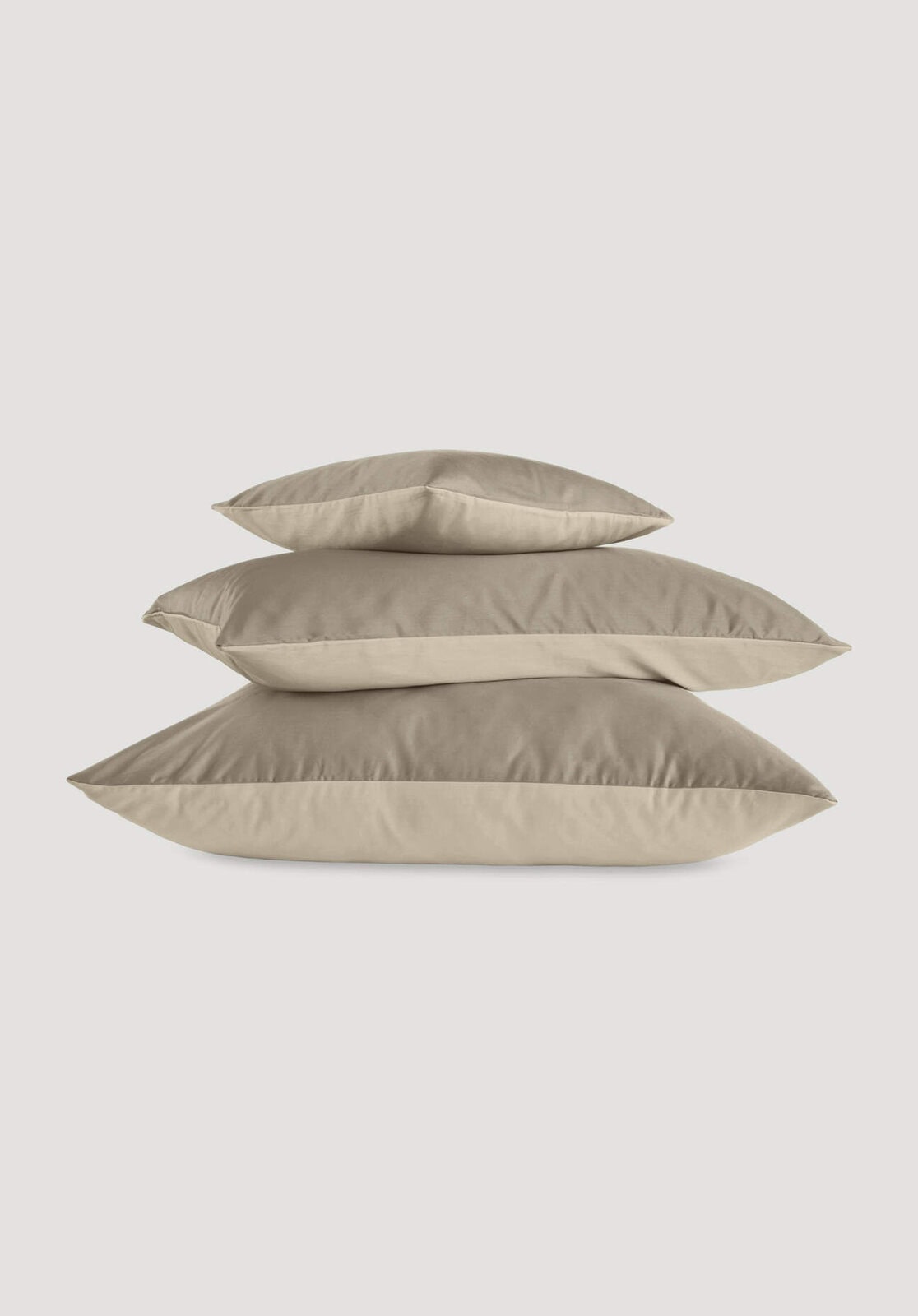 Satin Wende-Kissenbezug aus Bio-Baumwolle - beige von Hessnatur